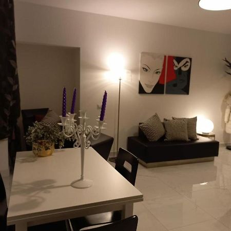 Violet Apartment קומו מראה חיצוני תמונה