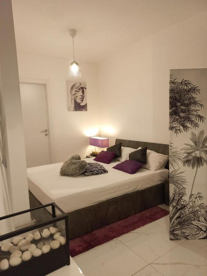 Violet Apartment קומו מראה חיצוני תמונה